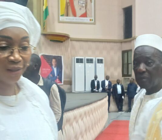 Hadja Halimatou Dalein Diallo rend un vibrant hommage à Abdoulaye Sow au Palais du Peuple » C’etait un homme de valeurs «