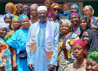 En prélude aux communales du 24 mai, le Candidat Mohamed Camara rencontre les populations de Lambanyi
