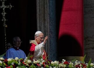 Vatican : le pape Léon XIV appelle à la paix lors de sa première messe de Pâques