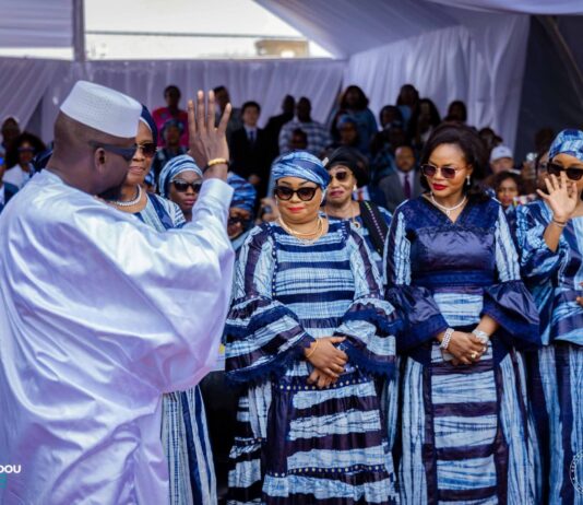 𝐂𝐞𝐥𝐞𝐛𝐫𝐚𝐭𝐢𝐨𝐧 𝐞𝐧 𝐝𝐢𝐟𝐟𝐞𝐫𝐞 𝐝𝐮 𝟖 𝐦𝐚𝐫𝐬 : 𝐥𝐞 𝐂𝐡𝐞𝐟 𝐝𝐞 𝐥’𝐄𝐭𝐚𝐭, 𝐌𝐚𝐦𝐚𝐝𝐢 𝐃𝐎𝐔𝐌𝐁𝐎𝐔𝐘𝐀, 𝐩𝐫𝐞𝐬𝐢𝐝𝐞 𝐥𝐚 𝐉𝐨𝐮𝐫𝐧𝐞𝐞 𝐢𝐧𝐭𝐞𝐫𝐧𝐚𝐭𝐢𝐨𝐧𝐚𝐥𝐞 𝐝𝐞𝐬 𝐝𝐫𝐨𝐢𝐭𝐬 𝐝𝐞𝐬 𝐟𝐞𝐦𝐦𝐞𝐬