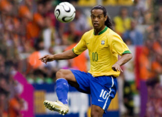 FOOTBALL : Ronaldinho revient sur les terrains avec Ravenna en Italie après dix ans d’absence