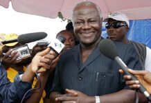 Sierra Leone : l’ancien président Ernest Bai Koroma est rentré d’exil