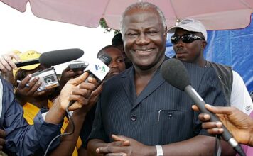 Sierra Leone : l’ancien président Ernest Bai Koroma est rentré d’exil