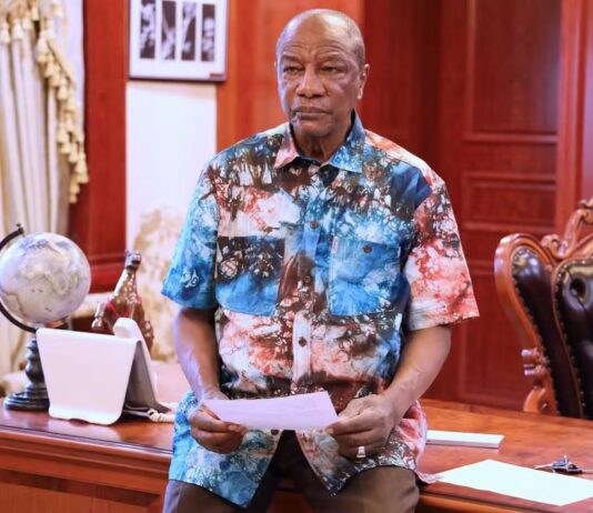 Décès de Sidya Touré : Alpha Condé salue la mémoire d’un « homme d’État » et déplore son exil