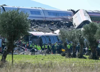 Espagne : une collision entre deux TGV fait au moins 31 morts, le bilan pourrait s’alourdir